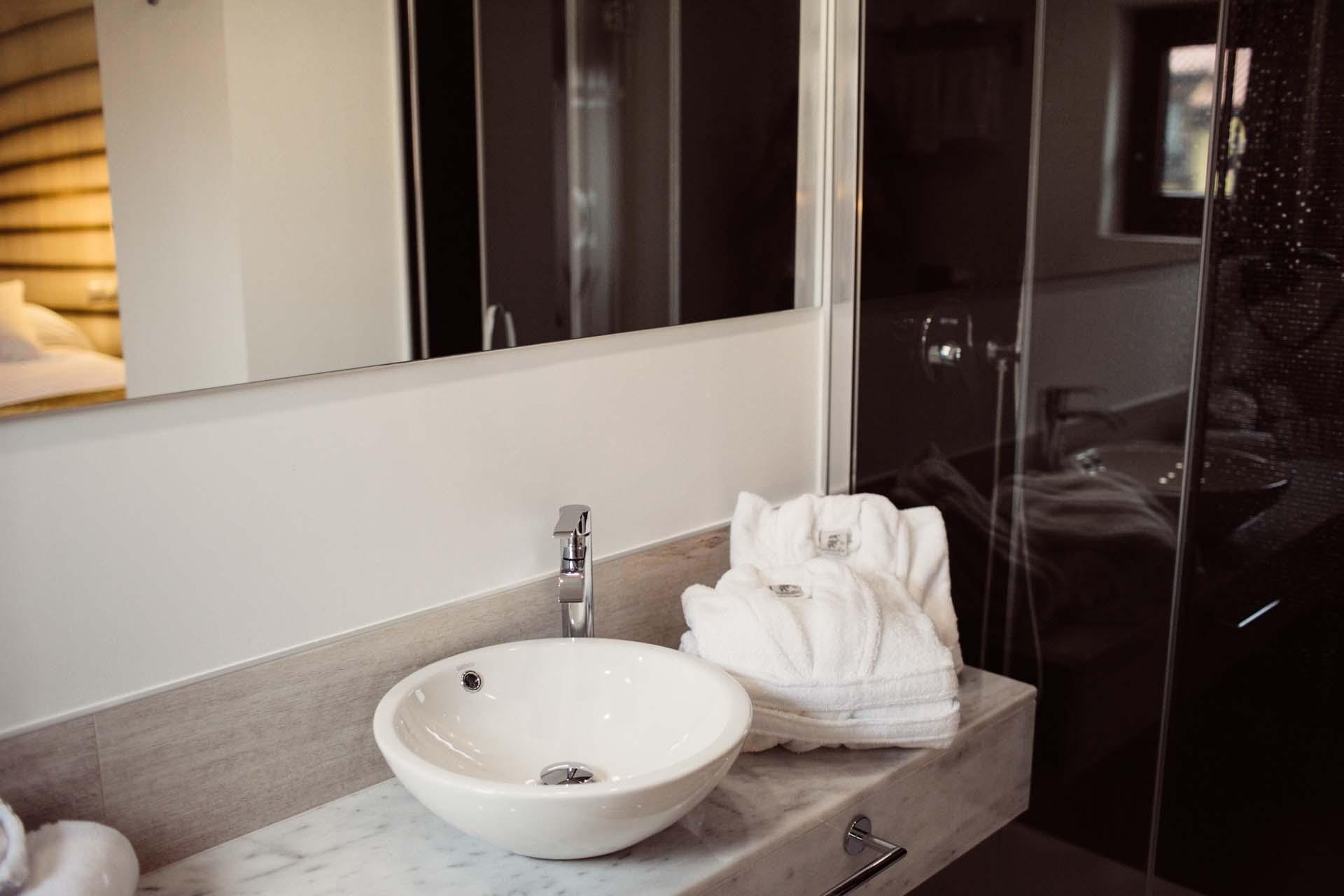 Hotel Cuevas - Adults Only ซันติยานาเดลมาร์ ภายนอก รูปภาพ