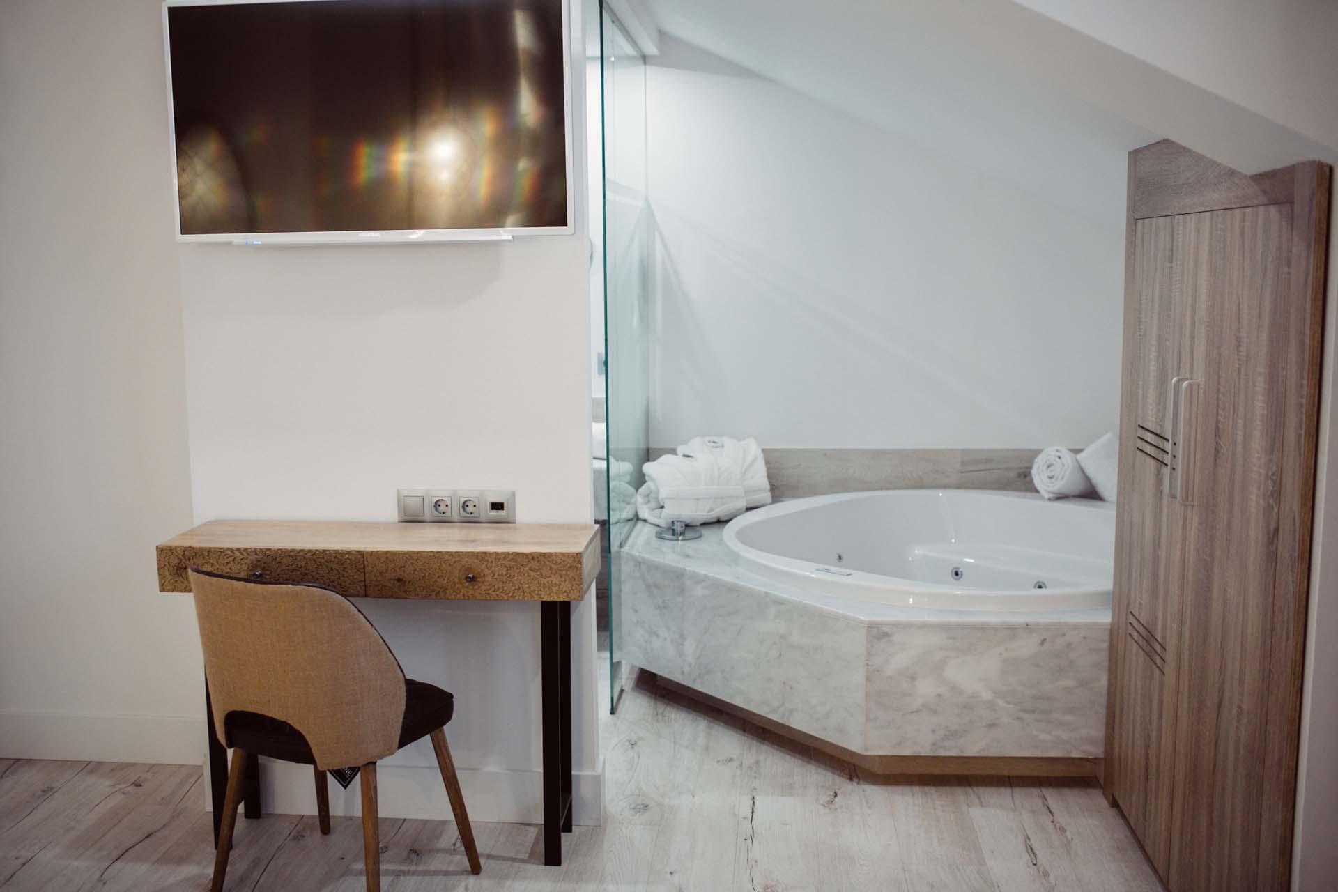 Hotel Cuevas - Adults Only ซันติยานาเดลมาร์ ภายนอก รูปภาพ