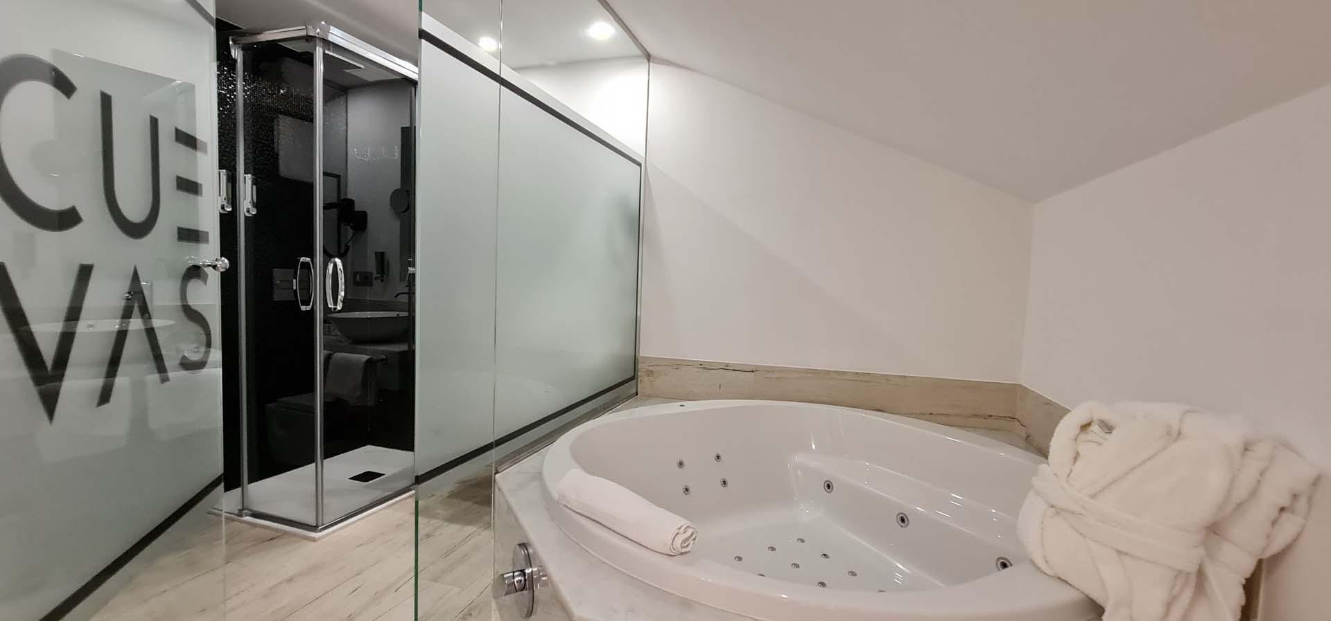 Hotel Cuevas - Adults Only ซันติยานาเดลมาร์ ภายนอก รูปภาพ
