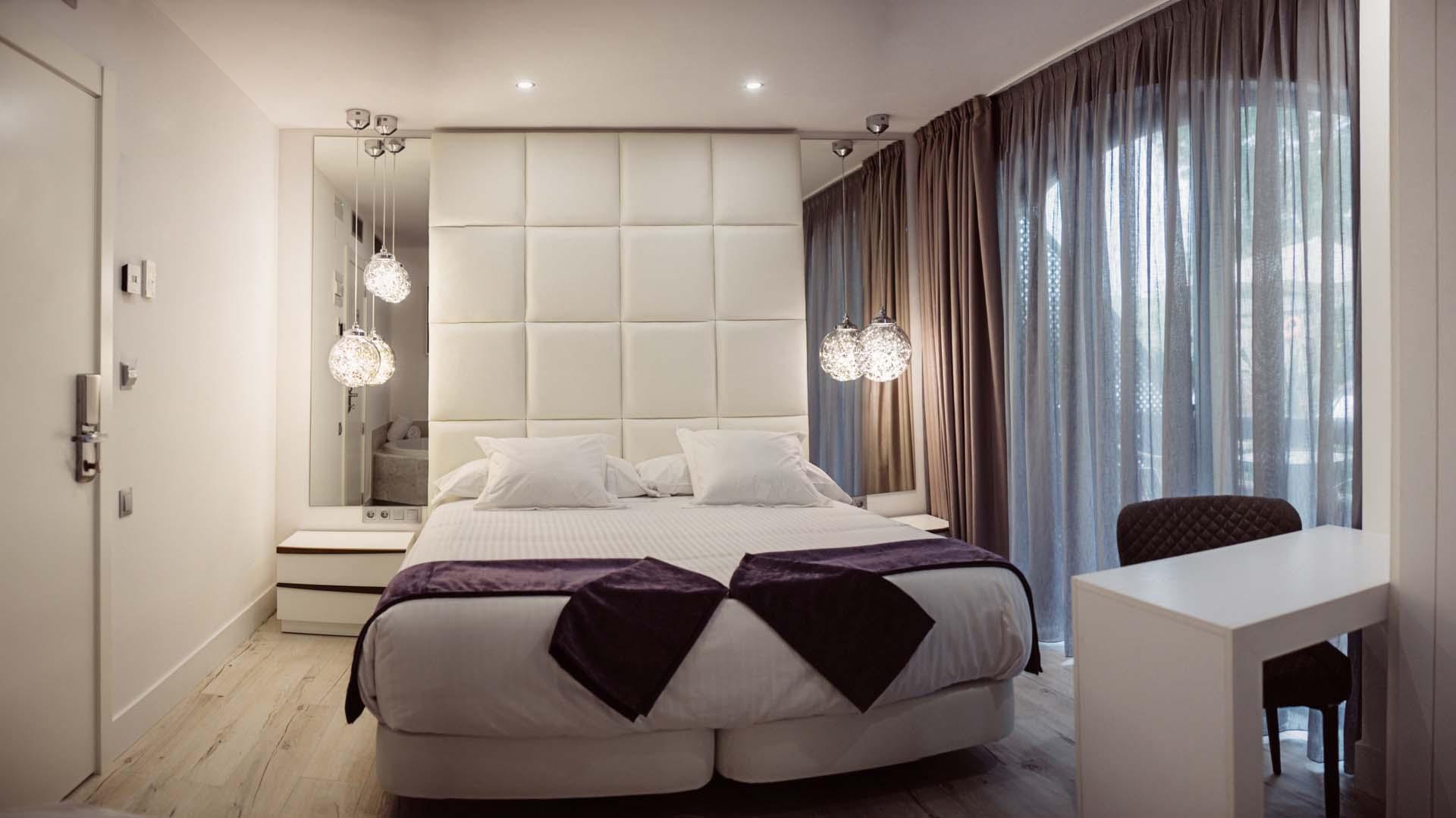 Hotel Cuevas - Adults Only ซันติยานาเดลมาร์ ภายนอก รูปภาพ