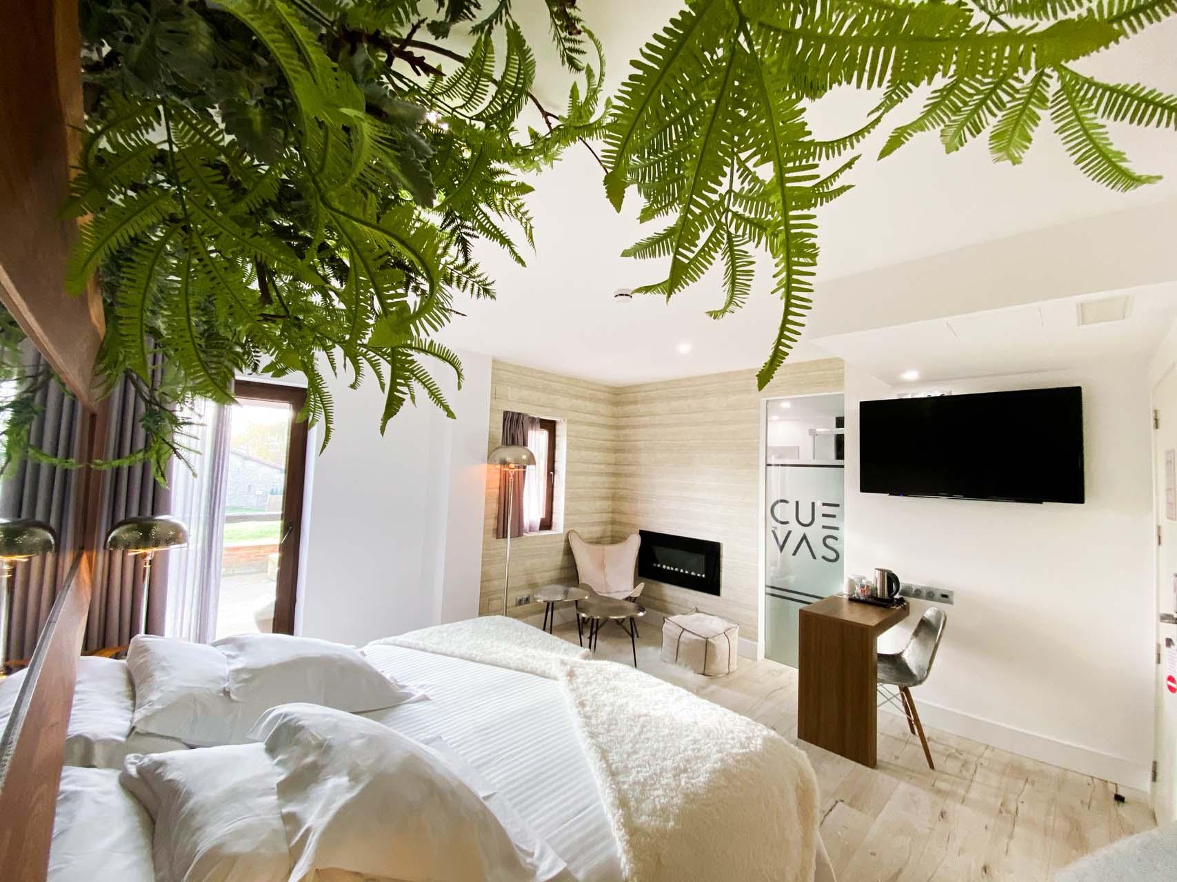 Hotel Cuevas - Adults Only ซันติยานาเดลมาร์ ภายนอก รูปภาพ