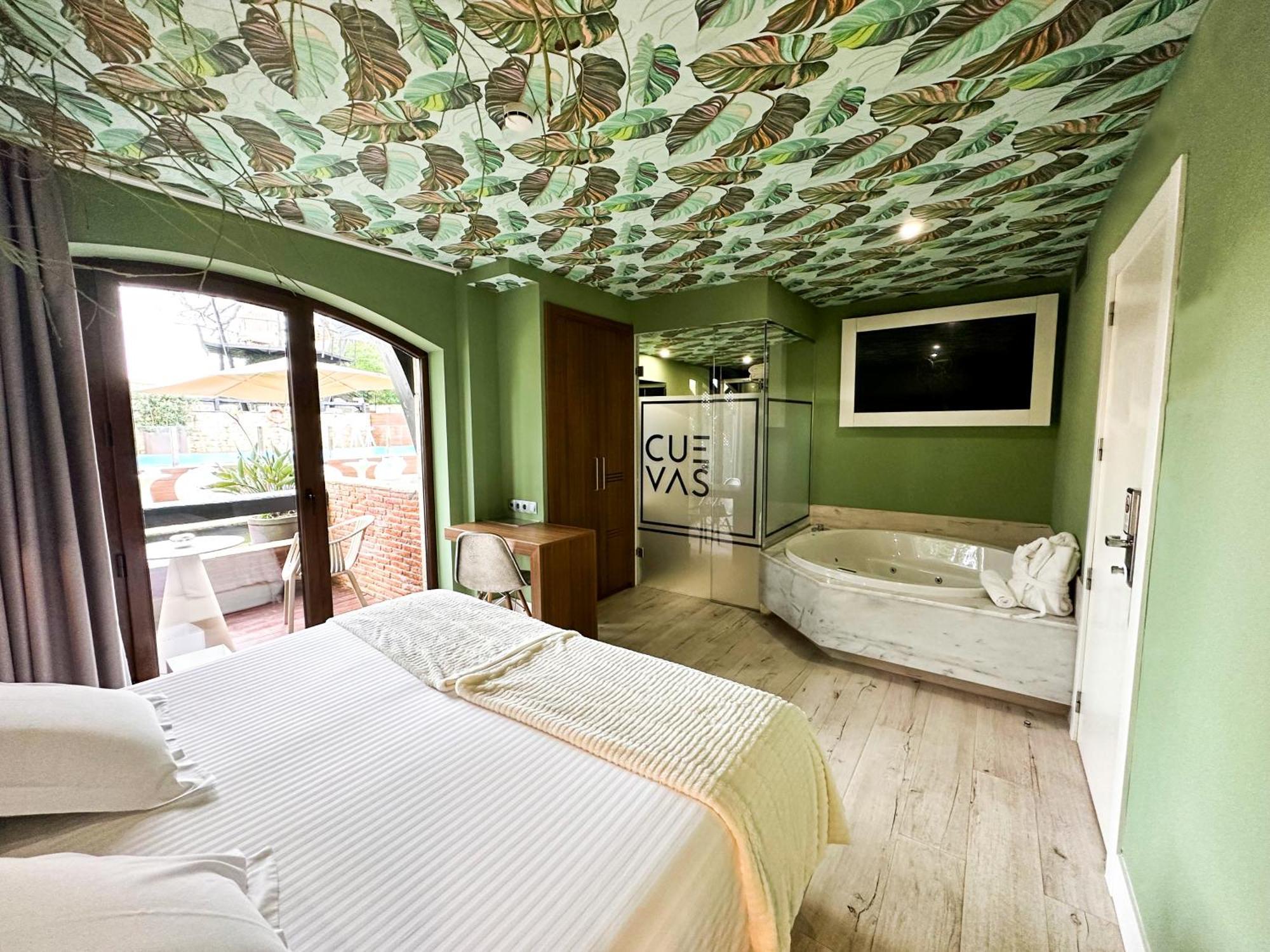 Hotel Cuevas - Adults Only ซันติยานาเดลมาร์ ภายนอก รูปภาพ