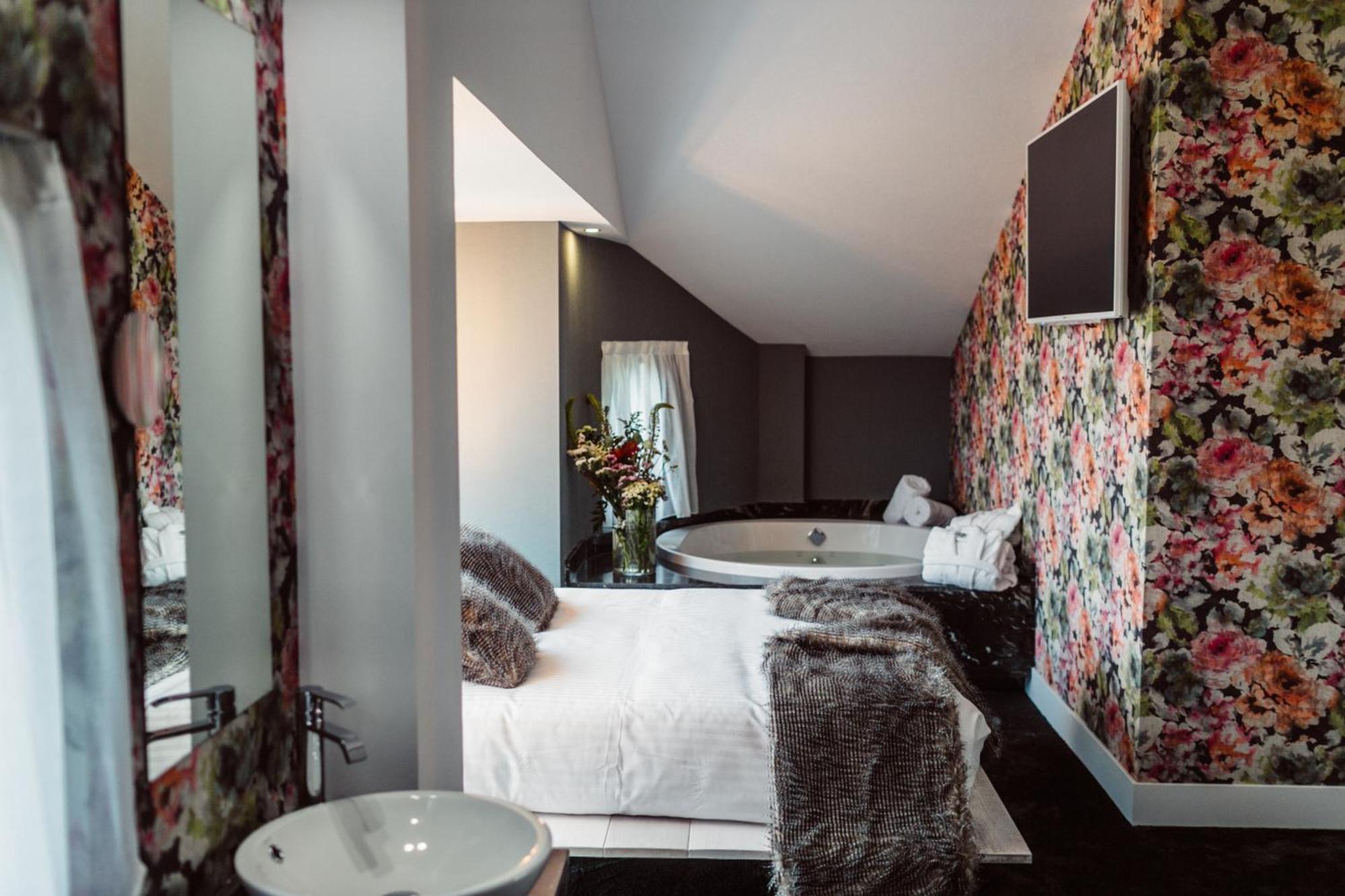 Hotel Cuevas - Adults Only ซันติยานาเดลมาร์ ภายนอก รูปภาพ